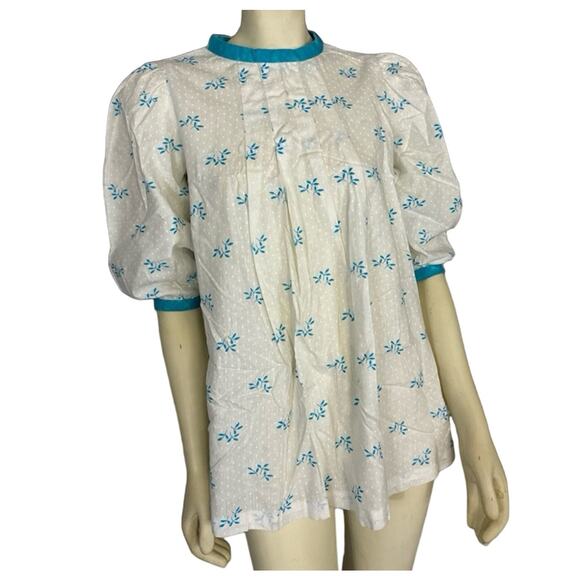 American Vintage Handmade top , white with blue flowers size small - Picture 2 of 12
